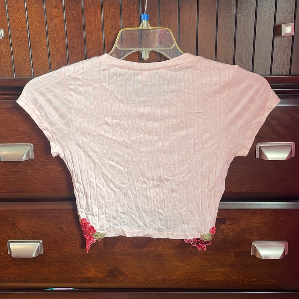 Baby Pink Ribbed Embroidered CropTop 🌹 - Picture 2 of 4